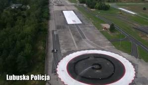 [VIDEO] Pod okiem profesjonalistów lubuscy i niemieccy policjanci doskonalili umiejętności kontrolowania poślizgów